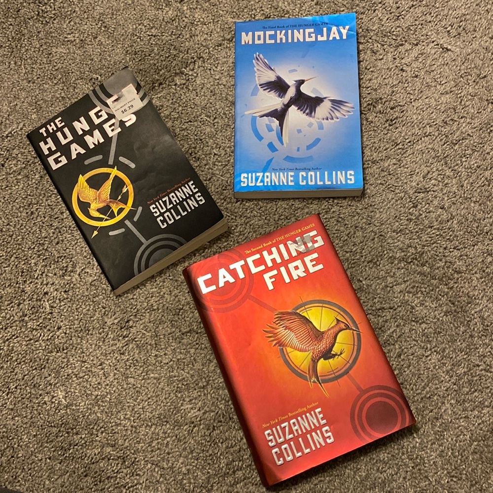 Hunger Game Books by Suzanne Collin’s